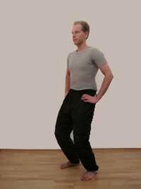 gyakorlat, hogy tartson egy követ a potencia növelése érdekében